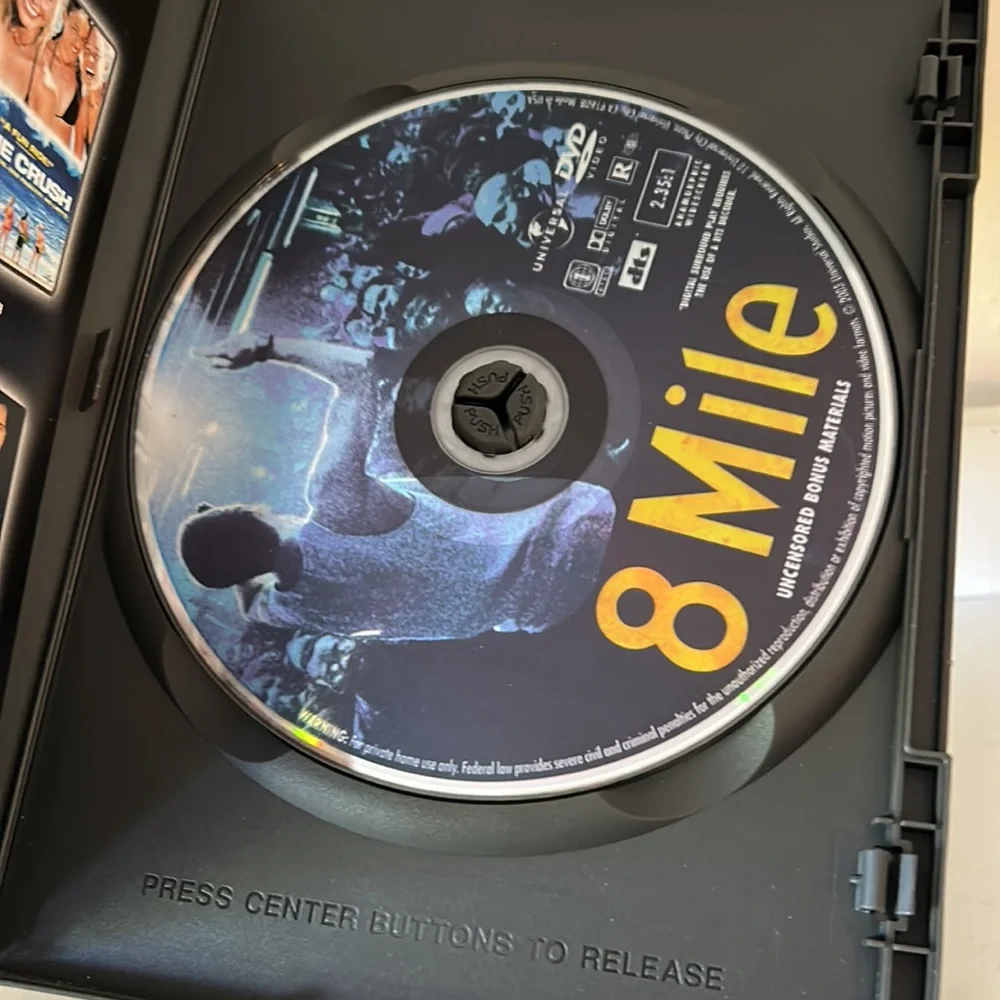 4/$20    8 MILE dvd - Picture 4 of 4